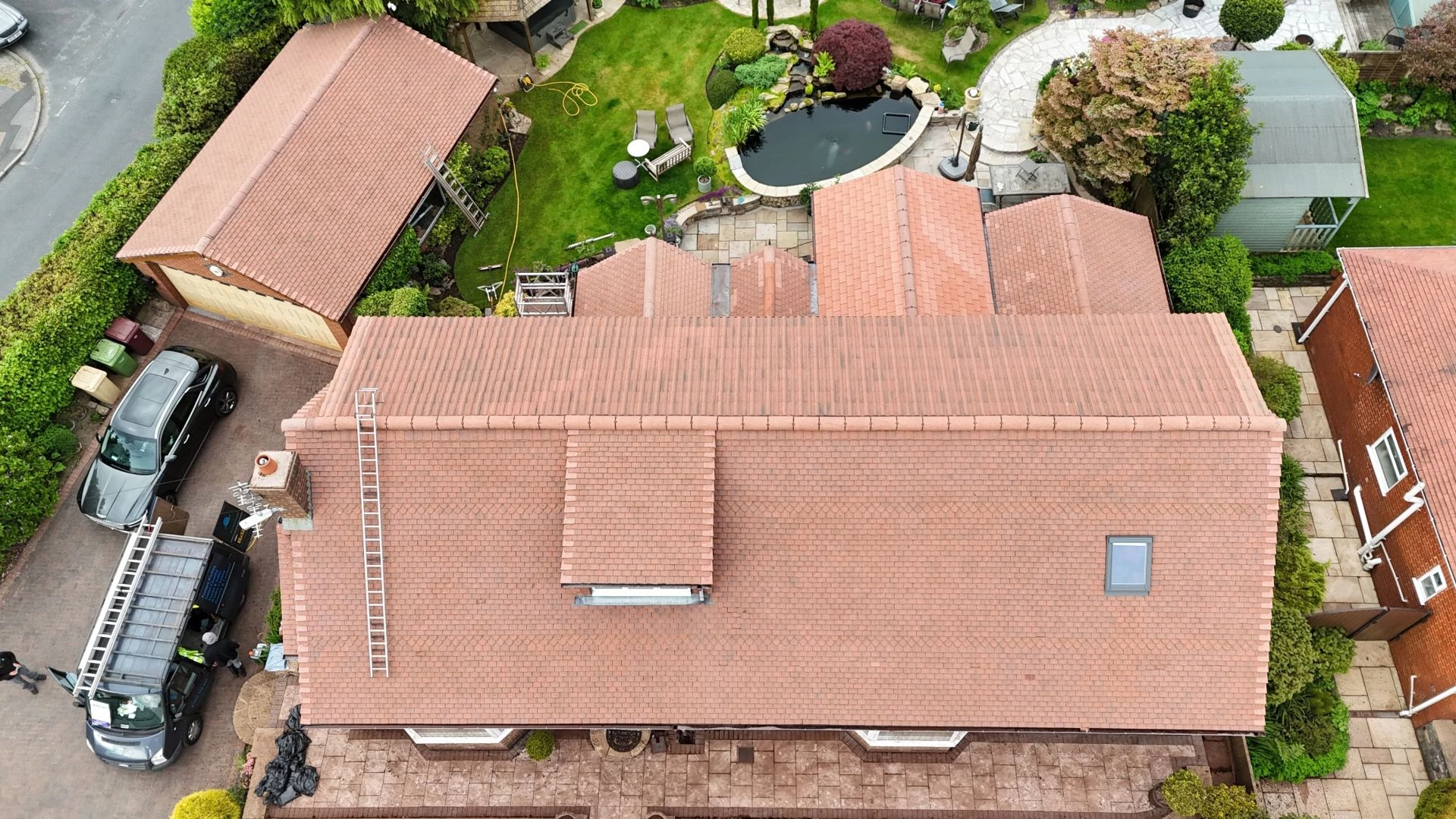 Nettoyage demoussage toiture var