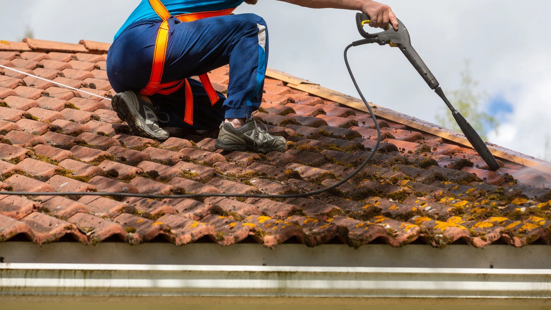 Nettoyage toiture haute pression var